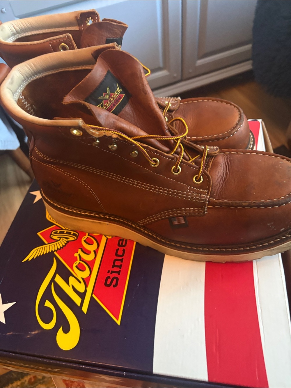 Thorogood Mens 10.5 Boot waterproof and composite toe protection not steel EXC - Picture 9 of 9